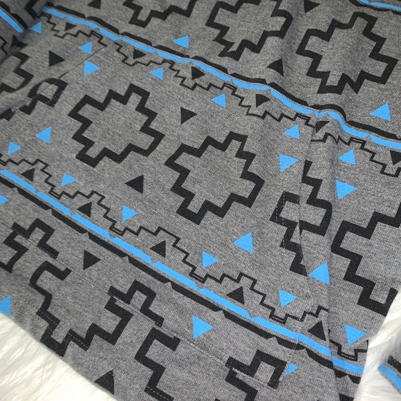 Sweatshirt with tribal print - M - Picture 3 of 6